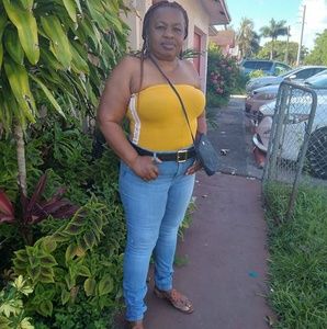 Meet your Posher, Beverly